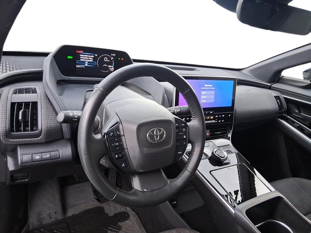 2023 Toyota bZ4X XLE AWD in Stratford, Ontario - 10 - w1024h768px