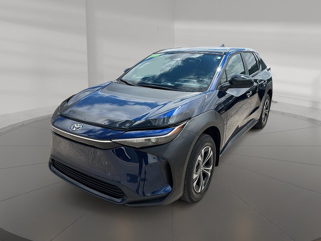 2024 Toyota BZ4X XLE in Stratford, Ontario - 1 - w1024h768px
