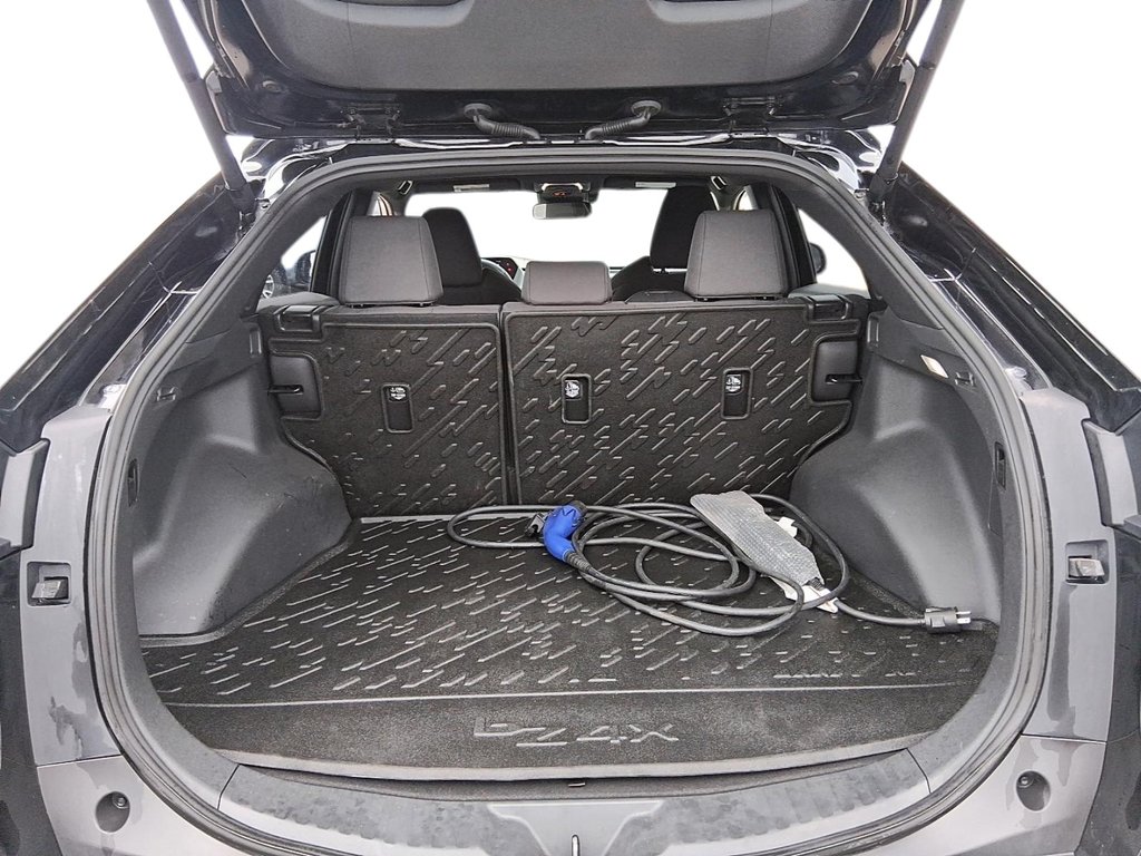 2024 Toyota bZ4X LE in Stratford, Ontario - 6 - w1024h768px