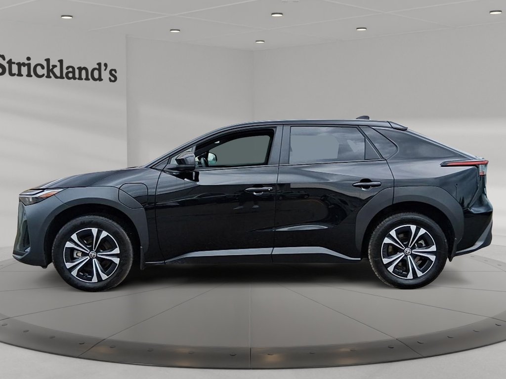 2024 Toyota bZ4X LE in Stratford, Ontario - 5 - w1024h768px