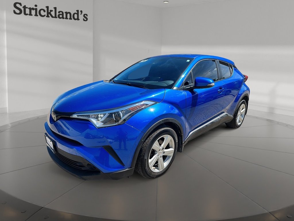 2019 Toyota C-HR LE in Stratford, Ontario - 1 - w1024h768px