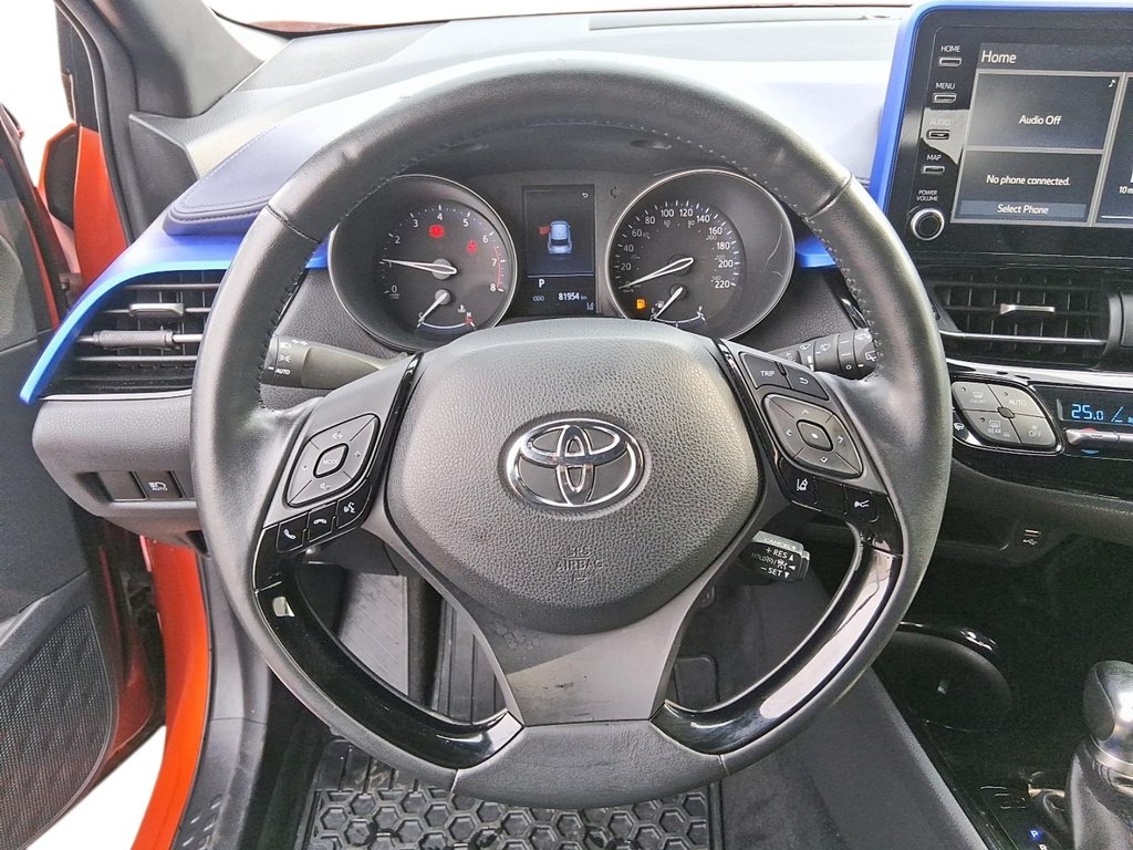 2020 Toyota C-HR LE in Stratford, Ontario - 13 - w1024h768px