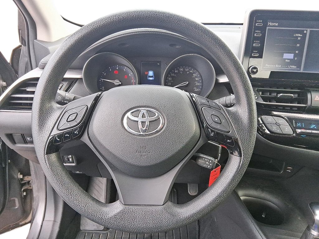 2021 Toyota C-HR LE in Stratford, Ontario - 12 - w1024h768px
