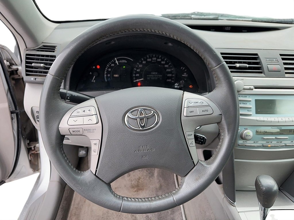 2008 Toyota Camry Hybrid 4-door Sedan in Stratford, Ontario - 10 - w1024h768px