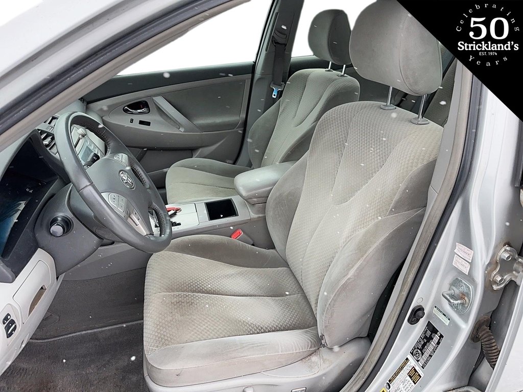 2008  Camry Hybrid 4-door Sedan in Stratford, Ontario - 7 - w1024h768px