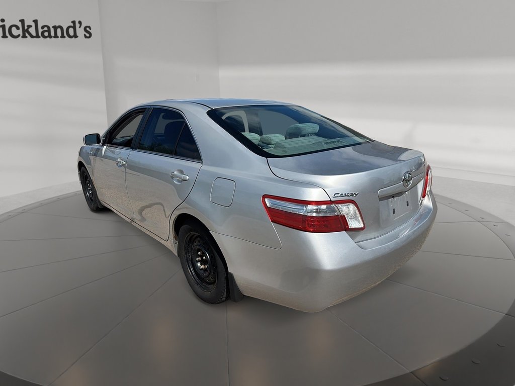 2009 Toyota Camry Hybrid 4-door Sedan in Stratford, Ontario - 4 - w1024h768px