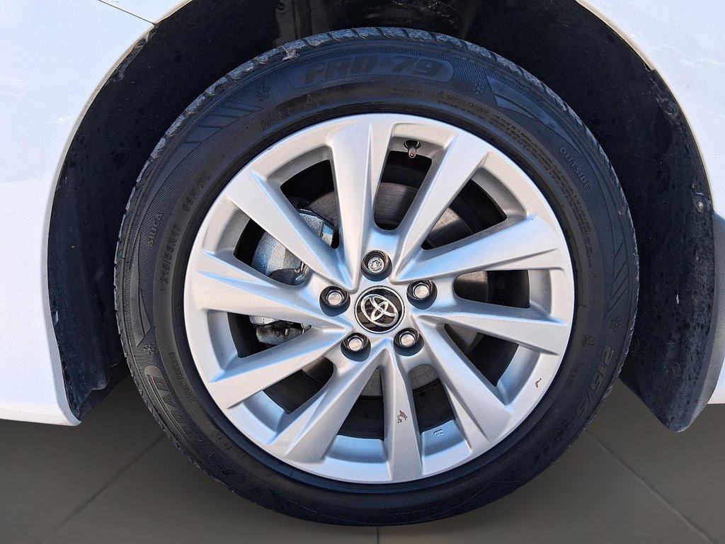 2024 Toyota Camry Hybrid LE in Stratford, Ontario - 7 - w1024h768px