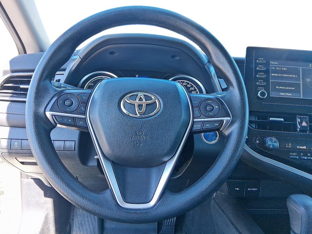 2024 Toyota Camry Hybrid LE in Stratford, Ontario - 11 - w1024h768px