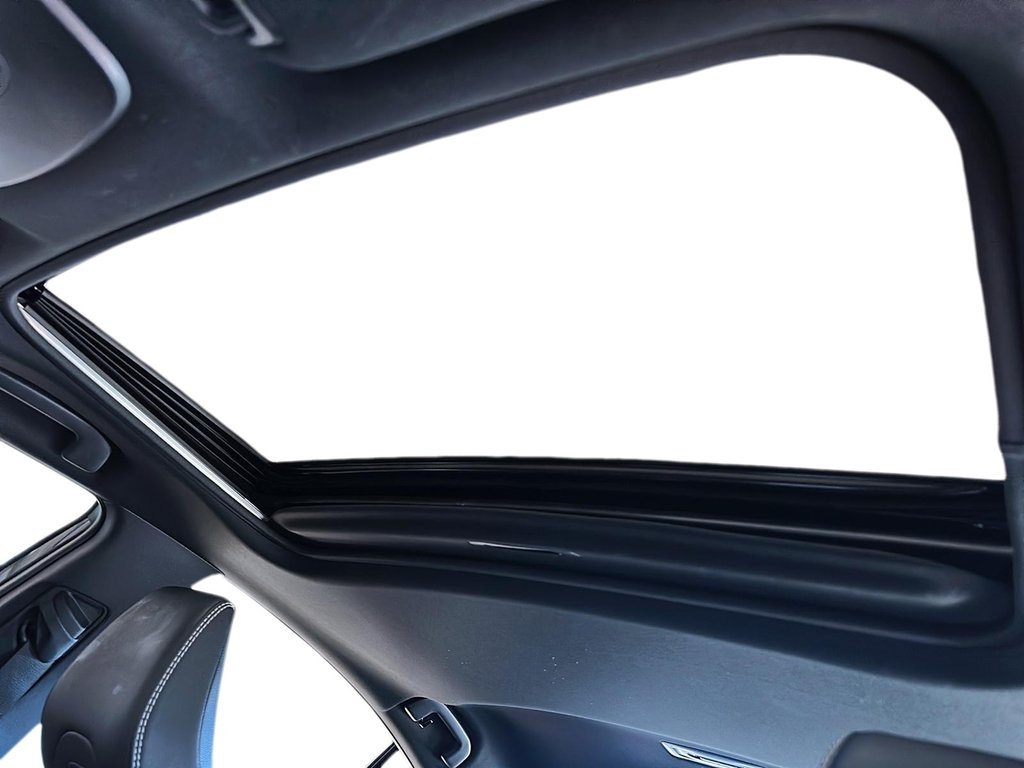 2025 Toyota Camry Hybrid SE Upgrade AWD in Stratford, Ontario - 16 - w1024h768px