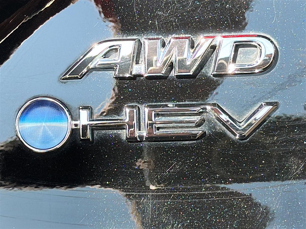 2025 Toyota Camry Hybrid SE Upgrade AWD in Stratford, Ontario - 15 - w1024h768px