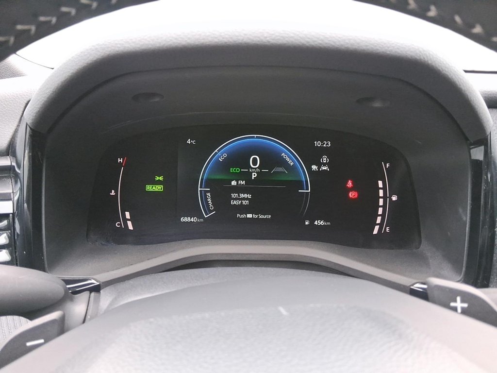 2025 Toyota Camry Hybrid SE FWD in Stratford, Ontario - 14 - w1024h768px