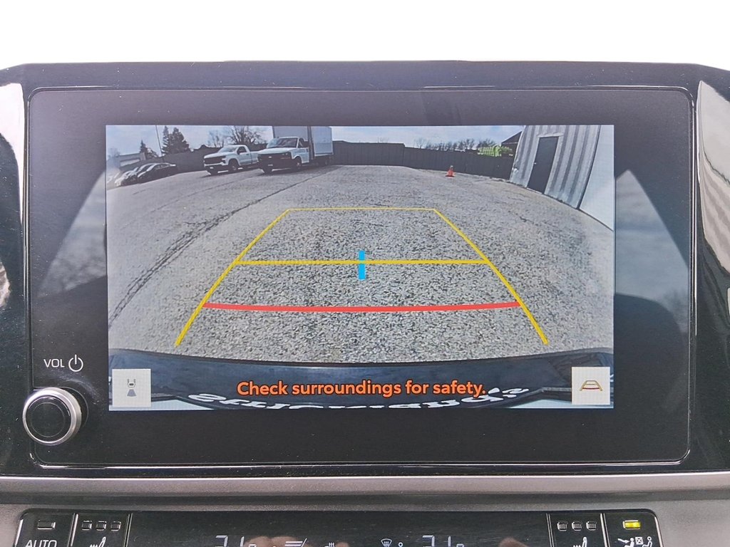 2025 Toyota Camry Hybrid SE FWD in Stratford, Ontario - 19 - w1024h768px