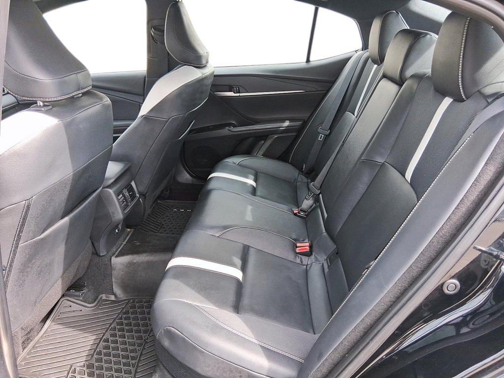 2025 Toyota Camry Hybrid SE FWD in Stratford, Ontario - 9 - w1024h768px