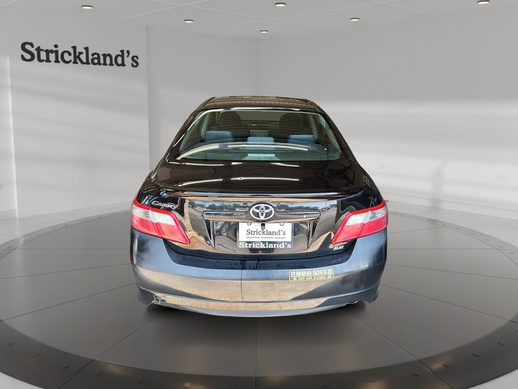 2007 Toyota Camry 4-door Sedan SE 5A in Stratford, Ontario - 3 - w1024h768px