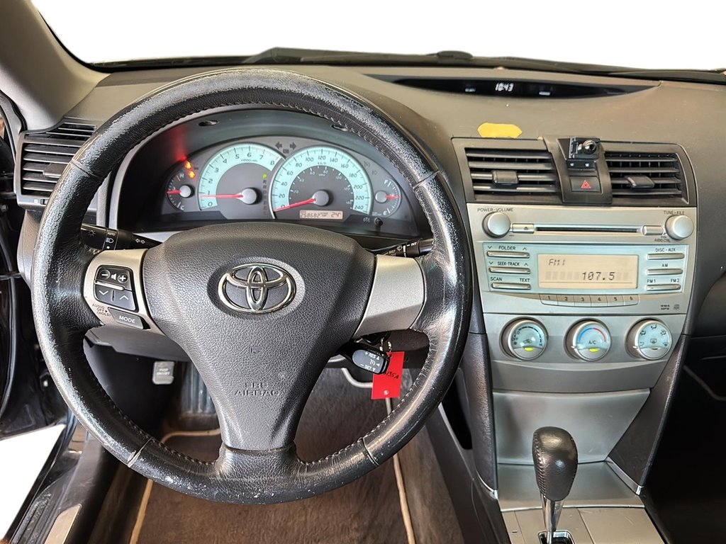 2007 Toyota Camry 4-door Sedan SE 5A in Stratford, Ontario - 13 - w1024h768px
