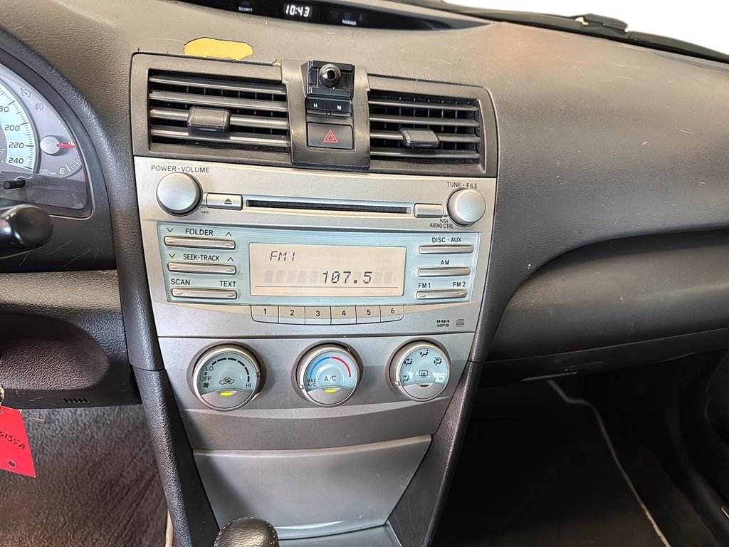 2007 Toyota Camry 4-door Sedan SE 5A in Stratford, Ontario - 15 - w1024h768px