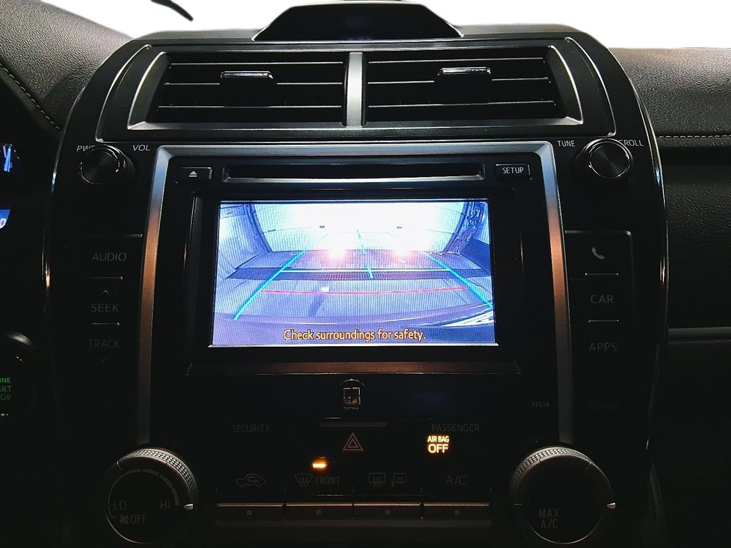 2012 Toyota Camry 4-door Sedan SE in Stratford, Ontario - 17 - w1024h768px