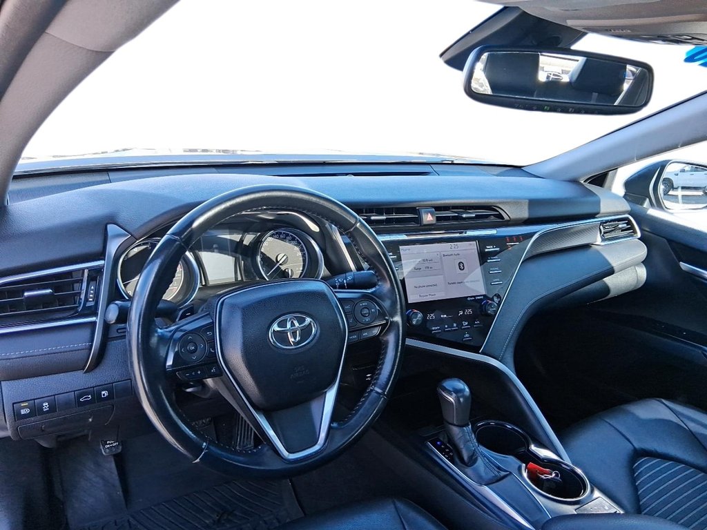 2018 Toyota Camry 4-Door Sedan SE 8A in Stratford, Ontario - 10 - w1024h768px
