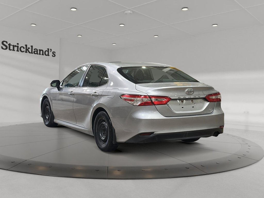 2019 Toyota Camry 4-Door Sedan LE 8A in Stratford, Ontario - 4 - w1024h768px