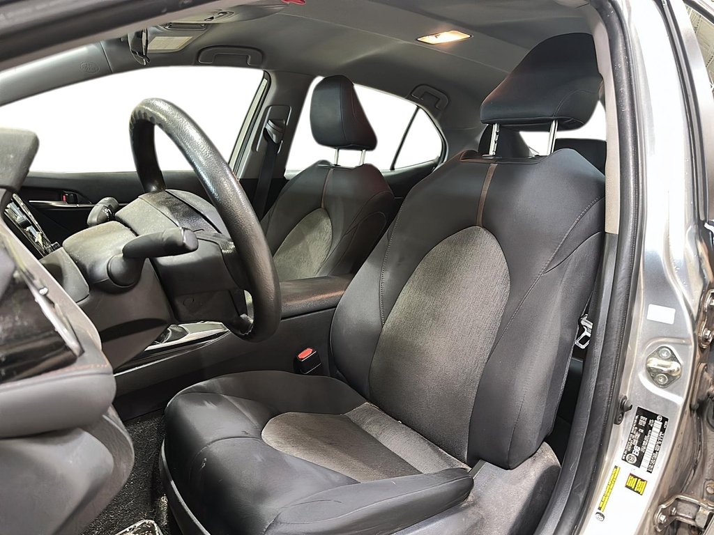 2019 Toyota Camry 4-Door Sedan LE 8A in Stratford, Ontario - 7 - w1024h768px
