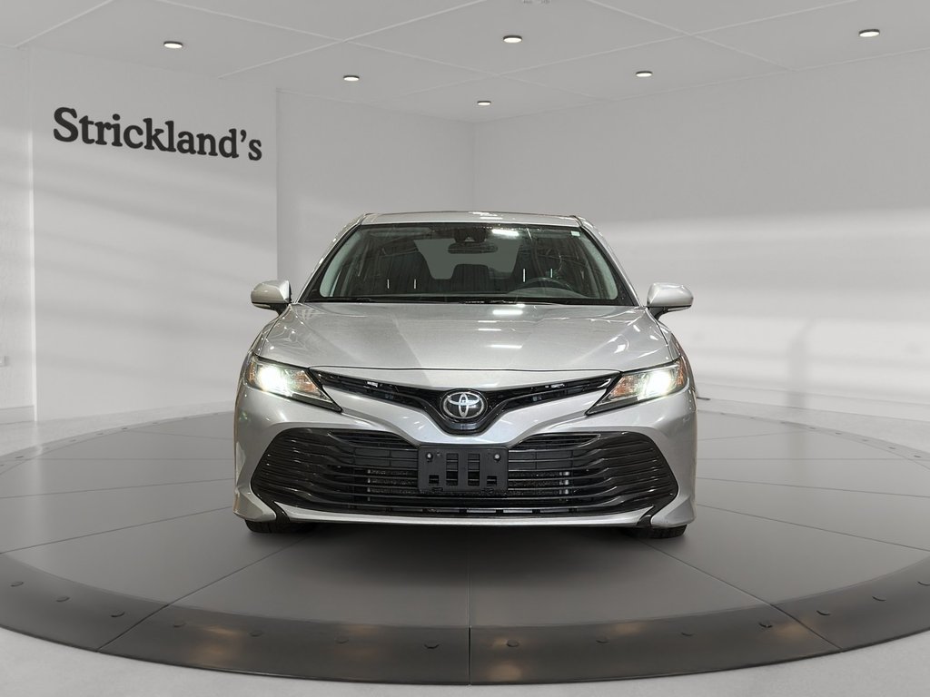 2019 Toyota Camry 4-Door Sedan LE 8A in Stratford, Ontario - 2 - w1024h768px