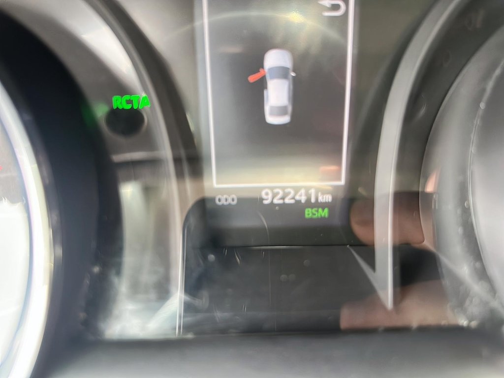 2020 Toyota Camry 4-Door Sedan SE 8A in Stratford, Ontario - 12 - w1024h768px