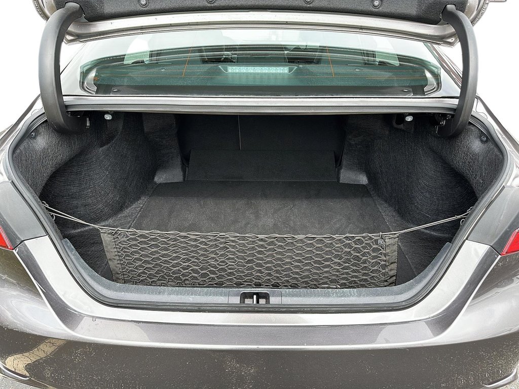 2023 Toyota Camry SE AWD in Stratford, Ontario - 6 - w1024h768px