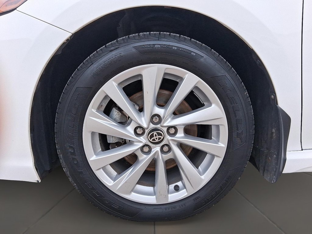 2023 Toyota Camry SE in Stratford, Ontario - 7 - w1024h768px