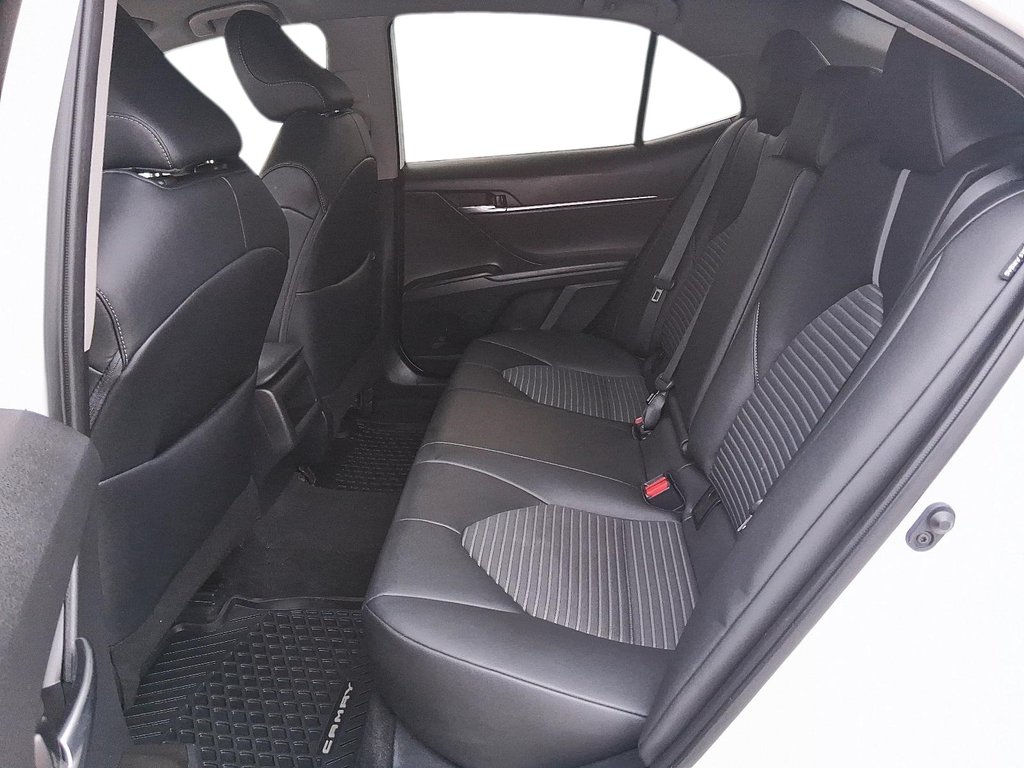 2023 Toyota Camry SE in Stratford, Ontario - 9 - w1024h768px