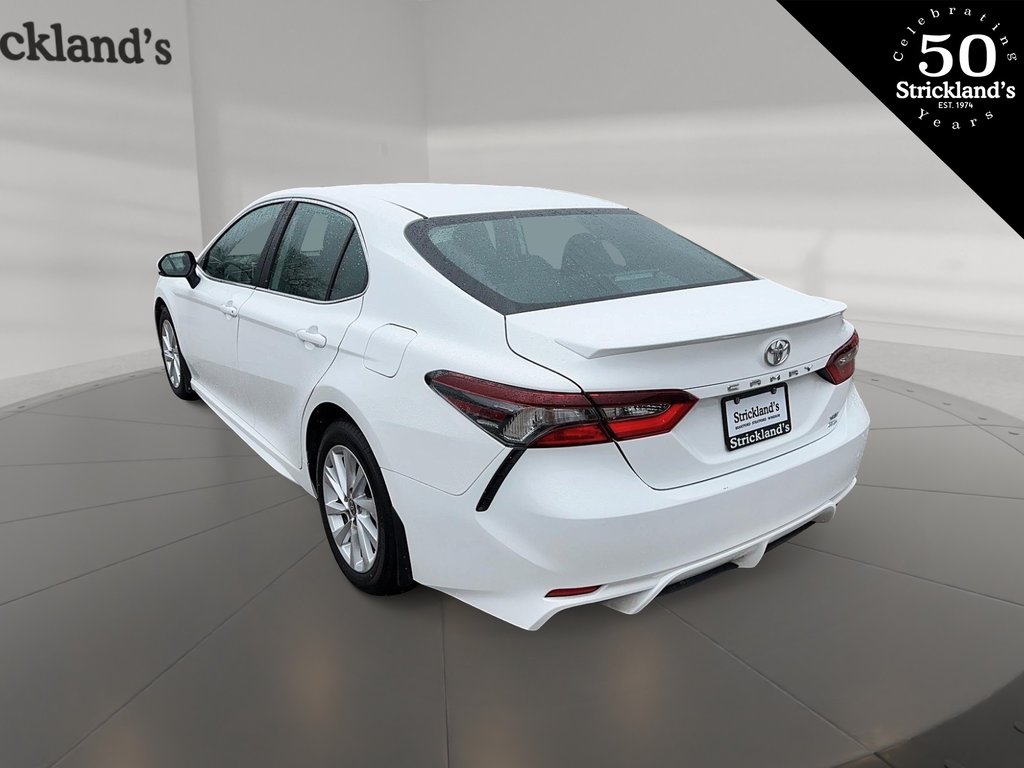 2024  Camry SE AWD in Stratford, Ontario - 4 - w1024h768px