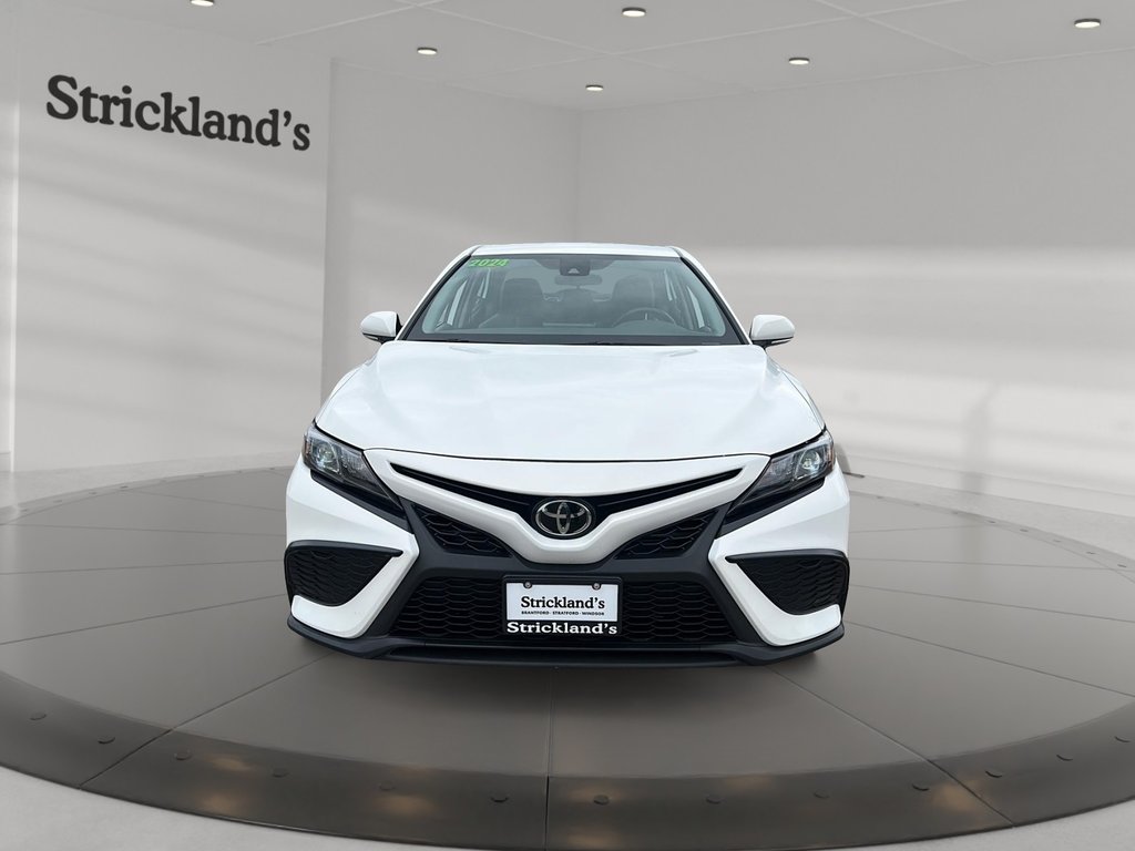 2024 Toyota Camry SE AWD in Stratford, Ontario - 2 - w1024h768px