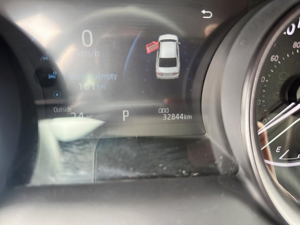 2024 Toyota Camry SE AWD in Stratford, Ontario - 12 - w1024h768px