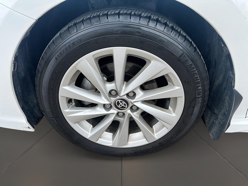 2024 Toyota Camry SE AWD in Stratford, Ontario - 7 - w1024h768px
