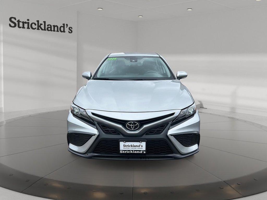 2024 Toyota Camry SE AWD in Stratford, Ontario - 2 - w1024h768px