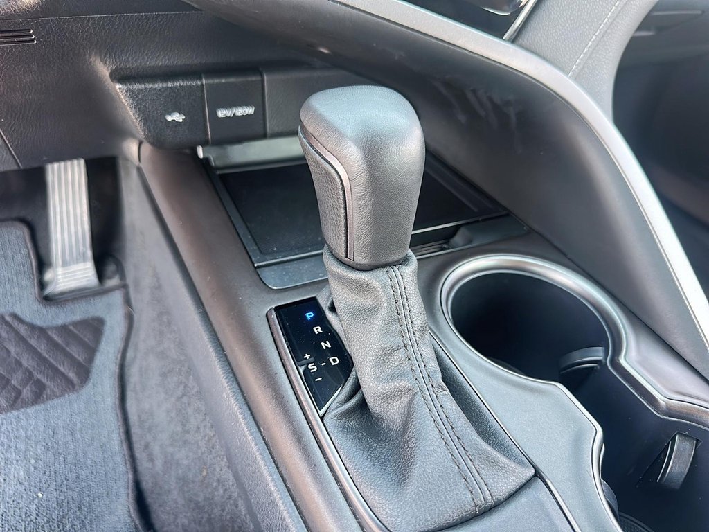2024 Toyota Camry SE in Stratford, Ontario - 14 - w1024h768px