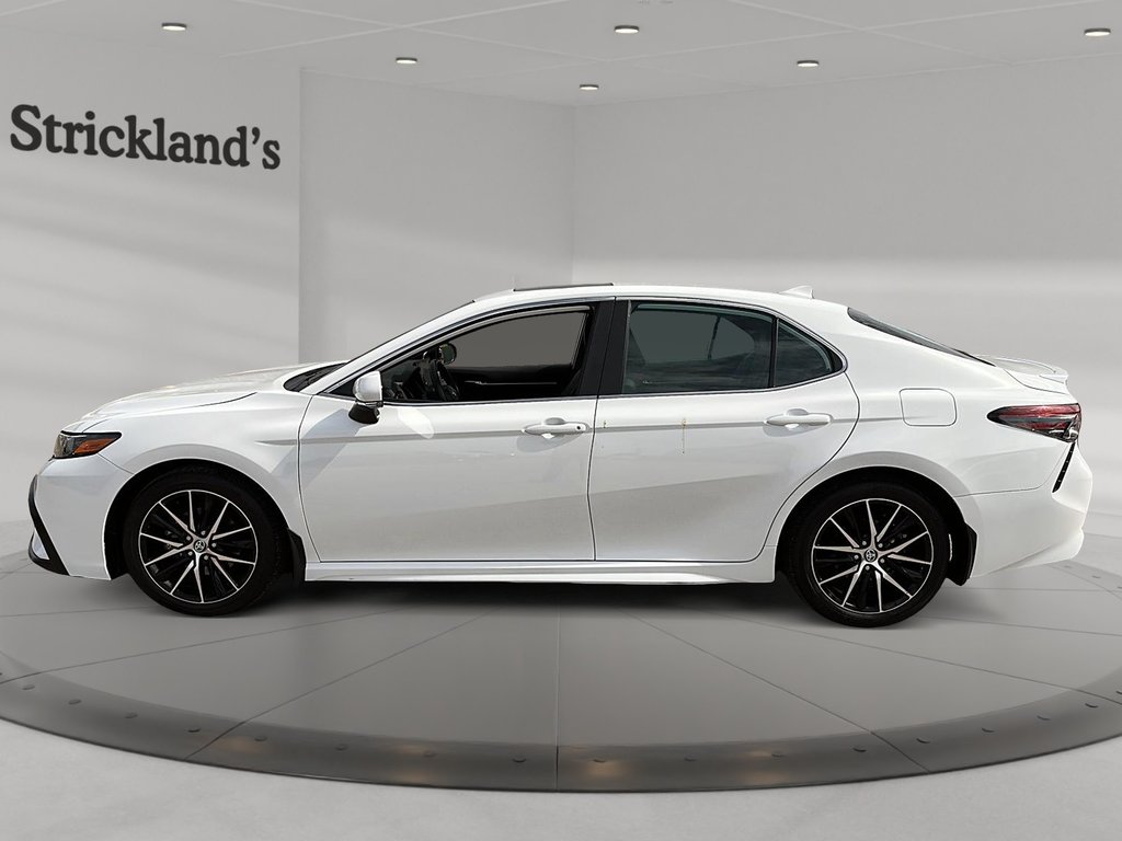 2024 Toyota Camry SE AWD in Stratford, Ontario - 5 - w1024h768px