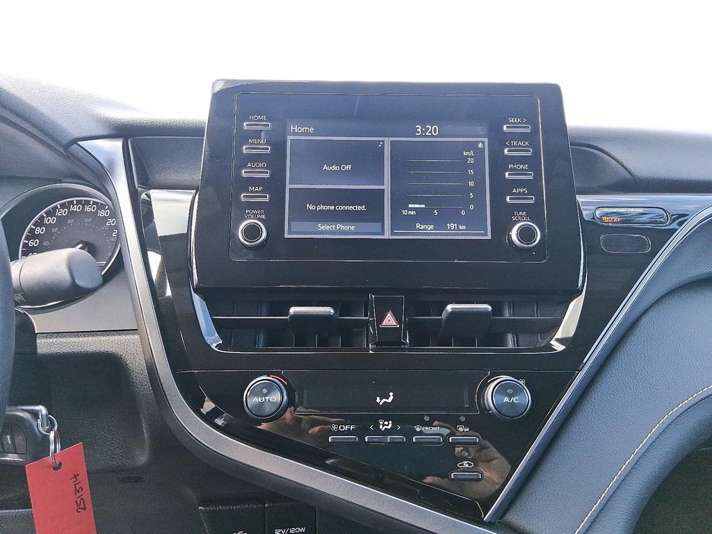 2024 Toyota Camry SE AWD in Stratford, Ontario - 15 - w1024h768px