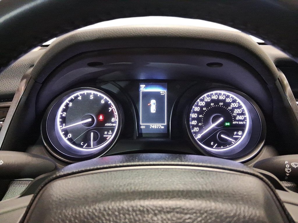 2024 Toyota Camry SE in Stratford, Ontario - 14 - w1024h768px