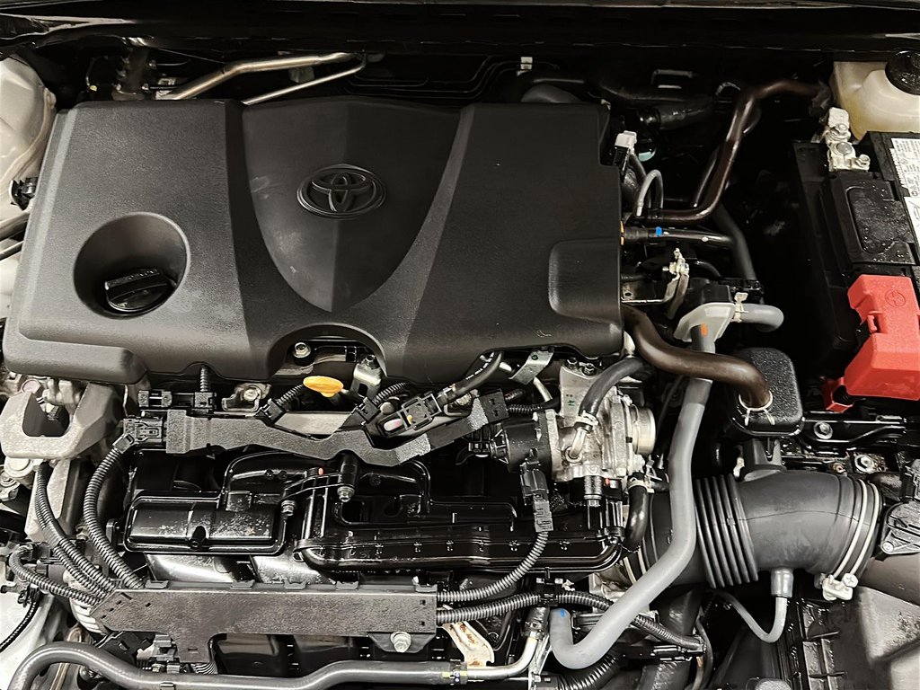 2024 Toyota Camry SE in Stratford, Ontario - 7 - w1024h768px