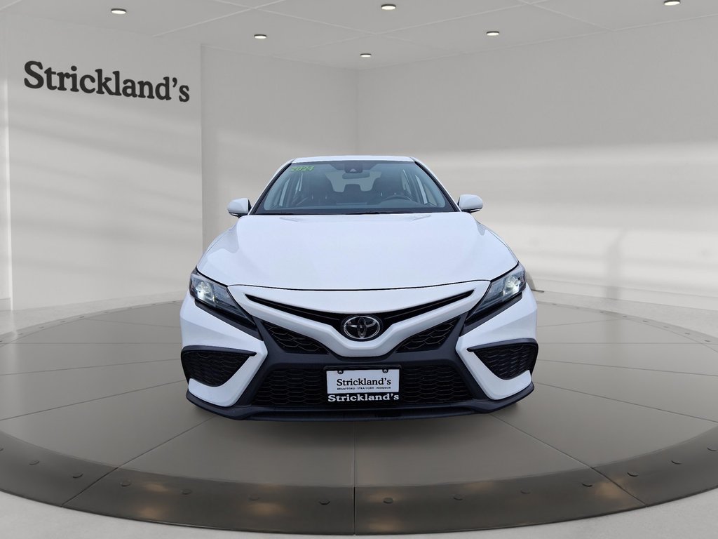 2024 Toyota Camry SE in Stratford, Ontario - 2 - w1024h768px