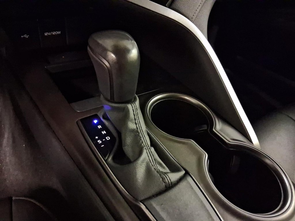 2024 Toyota Camry SE in Stratford, Ontario - 16 - w1024h768px