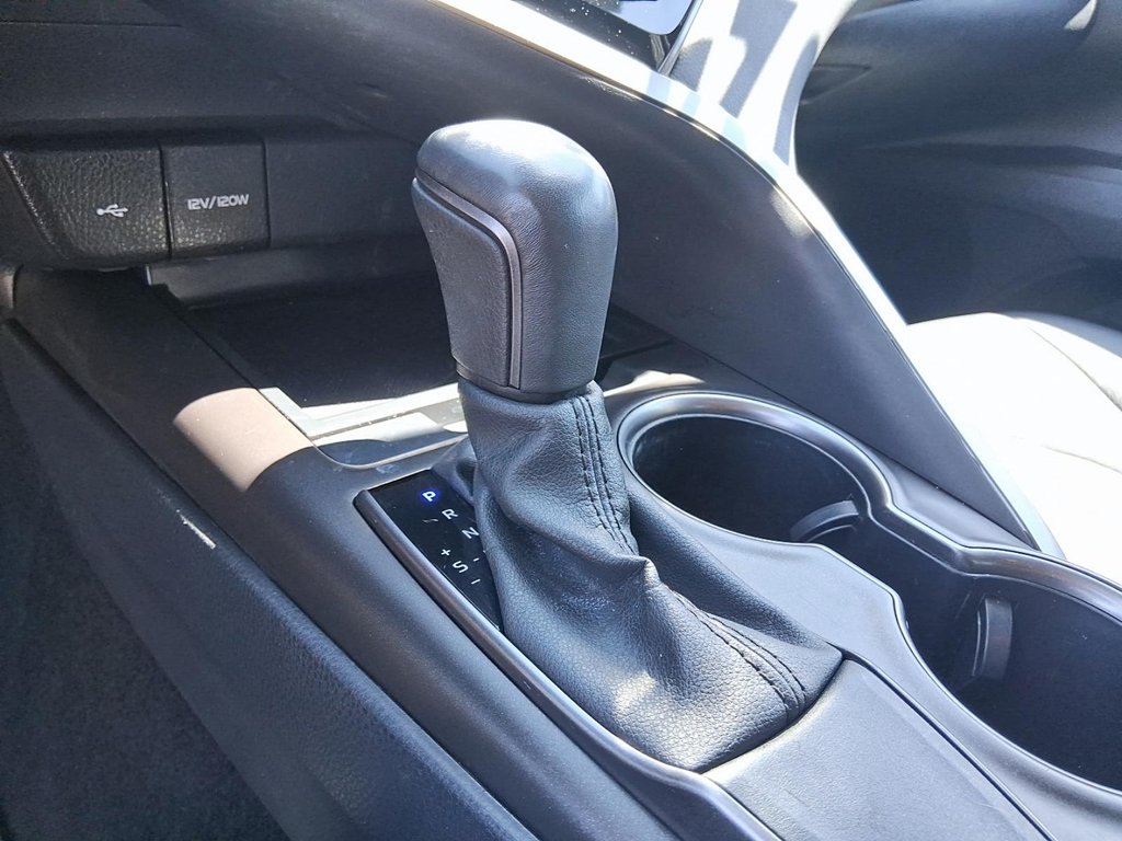 2024 Toyota Camry SE in Stratford, Ontario - 16 - w1024h768px