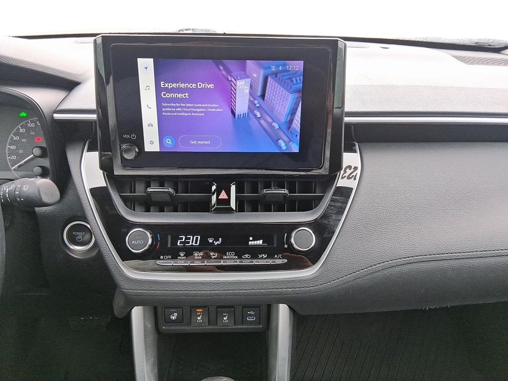 2023 Toyota Corolla Cross Hybrid SE AWD in Stratford, Ontario - 15 - w1024h768px