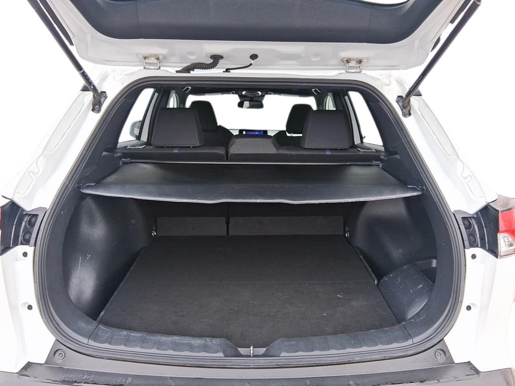 2023 Toyota Corolla Cross Hybrid SE AWD in Stratford, Ontario - 6 - w1024h768px