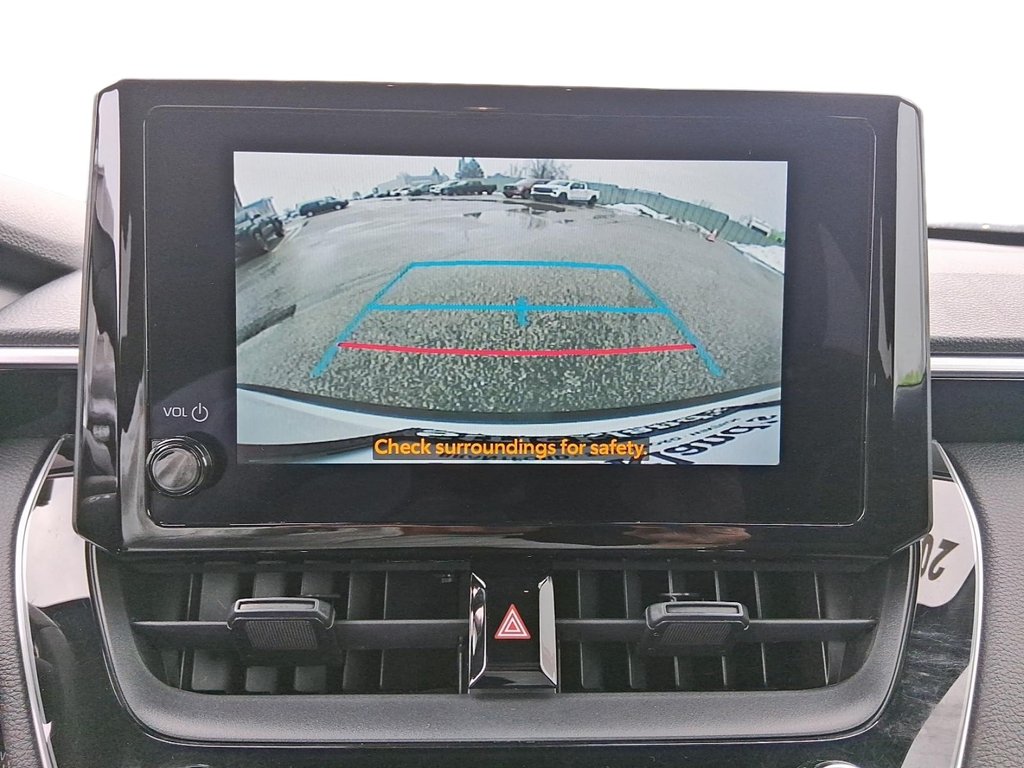 2023 Toyota Corolla Cross Hybrid SE AWD in Stratford, Ontario - 17 - w1024h768px