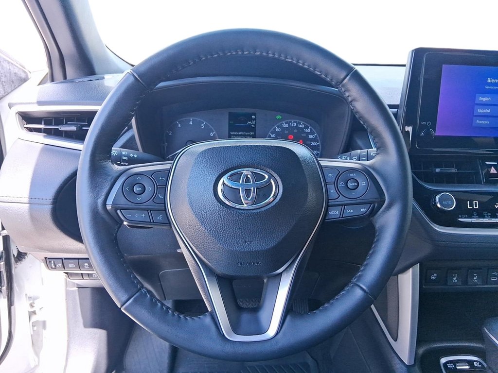 2025 Toyota Corolla Cross Hybrid SE AWD in Stratford, Ontario - 12 - w1024h768px