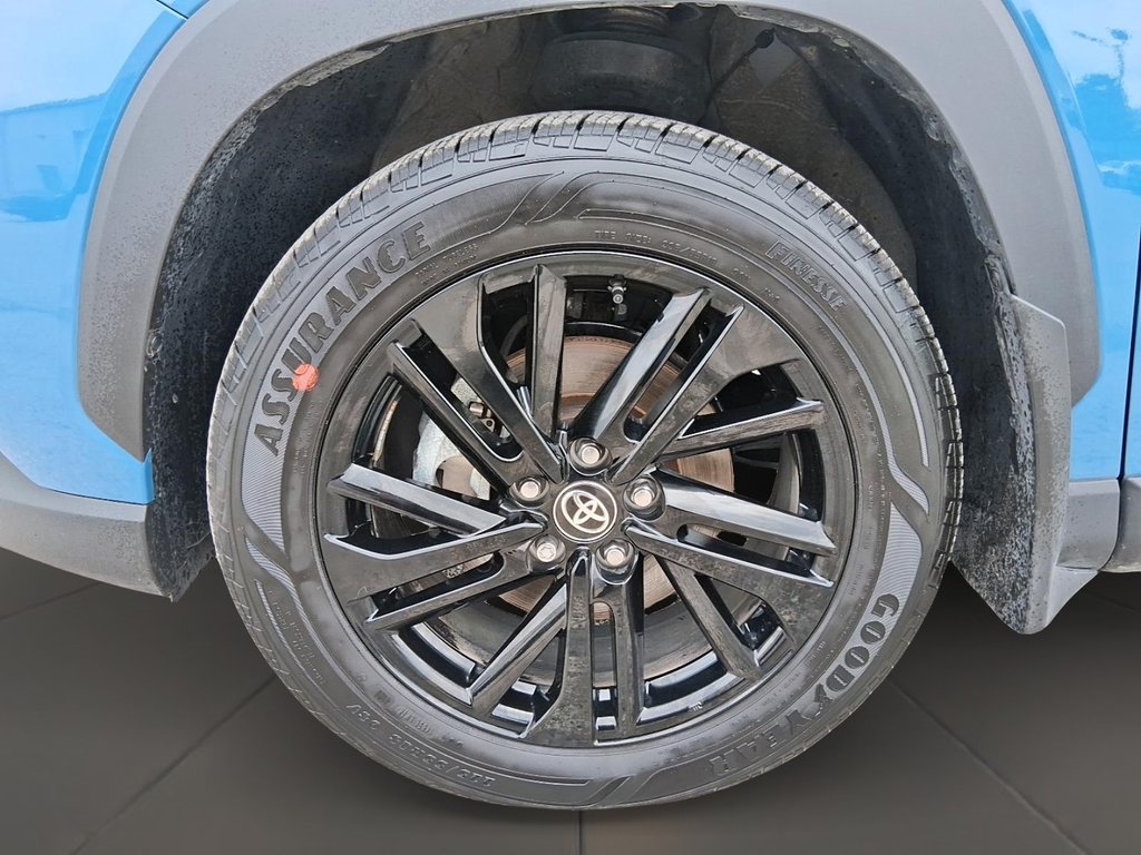 2026 Toyota Corolla Cross Hybrid XSE AWD in Stratford, Ontario - 7 - w1024h768px
