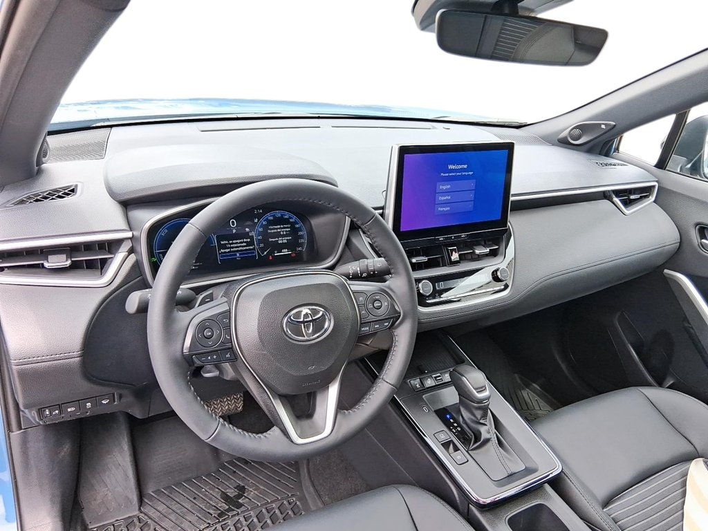 2026 Toyota Corolla Cross Hybrid XSE AWD in Stratford, Ontario - 10 - w1024h768px