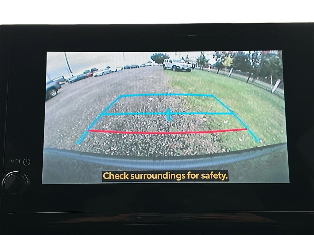 2023 Toyota Corolla Cross LE AWD in Stratford, Ontario - 16 - w1024h768px