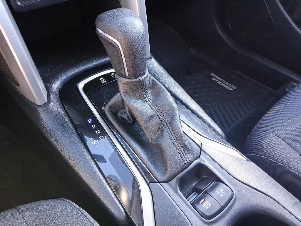 2023 Toyota Corolla Cross LE AWD in Stratford, Ontario - 16 - w1024h768px